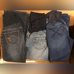 Lot of 3 Maternity Clothing Jeans